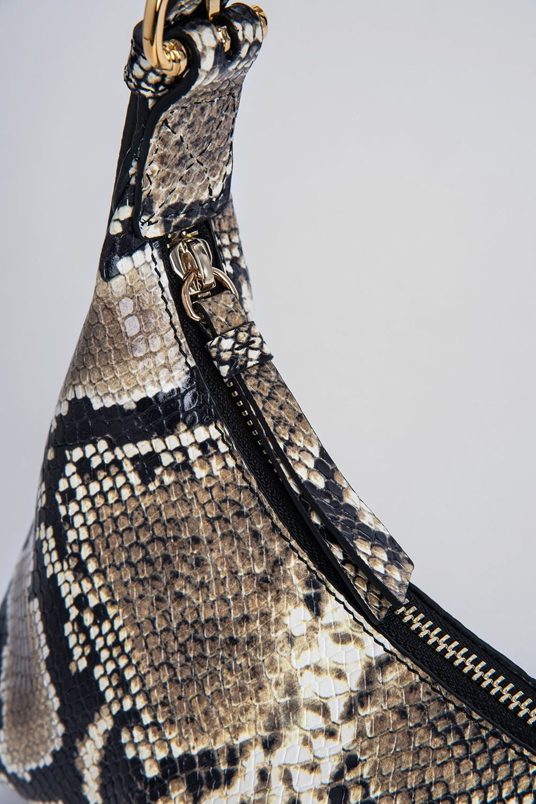 Snakeskin Print PU Leather Baguette Bag