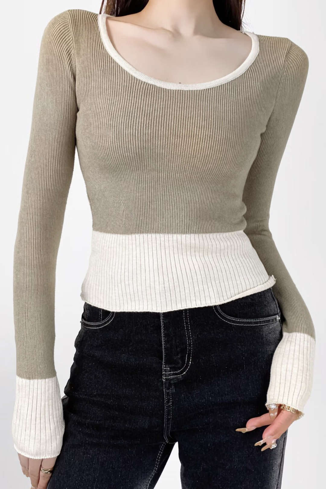 Contrast Trim Round Neck Long Sleeve Knit Top